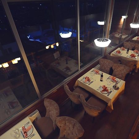 Hotel Pinocchio Pristina Exterior foto