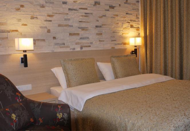 Hotel Pinocchio Pristina Zimmer foto